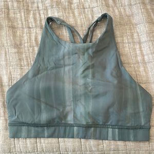 Lululemon High-Neck Energy Bra